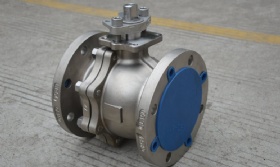 Duplex ball valves